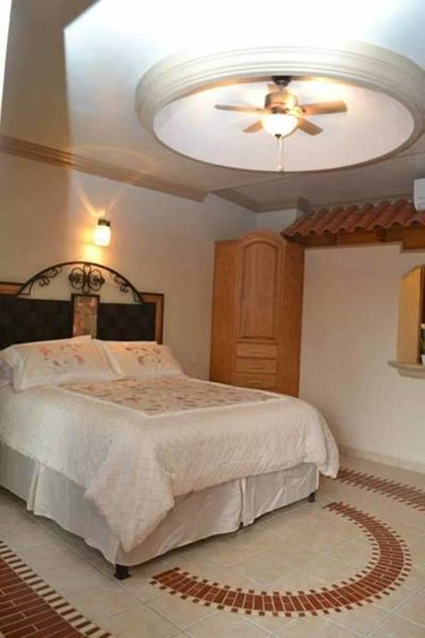 Agua Prieta Maria Bonita Suites חדר תמונה